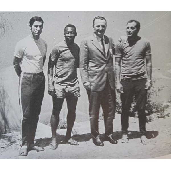 Il calcio è musica. Vita e romanzo di Sandro Puppo, allenatore dimenticato Il calcio è musica. Vita e romanzo di Sandro Puppo, allenatore dimenticato