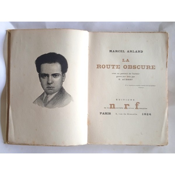 La route obscure avec un portrait de l’auteur grave sur bois par G. Aubert La route obscure avec un portrait de l’auteur grave sur bois par G. Aubert