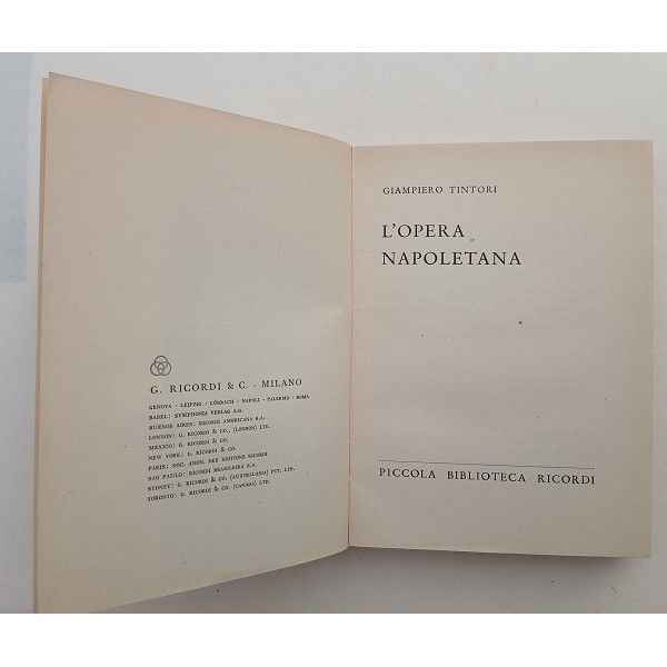 L’opera napoletana L’opera napoletana