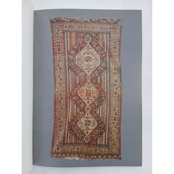 Rari tappeti antichi provenienti in parte dalla collezione di Anna Bozza. Rari tappeti antichi provenienti in parte dalla collezione di Anna Bozza.